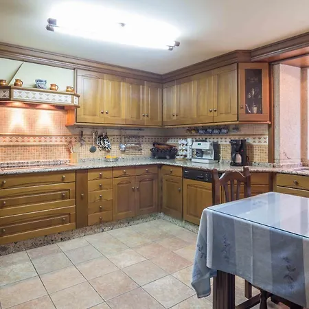 Casa De Verdes San Pelayo