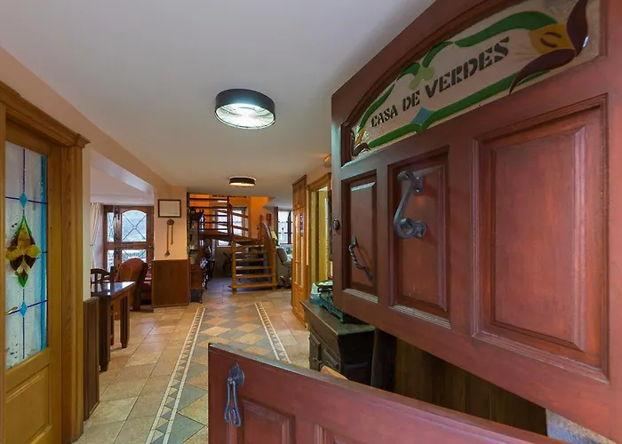 Casa De Verdes San Pelayo